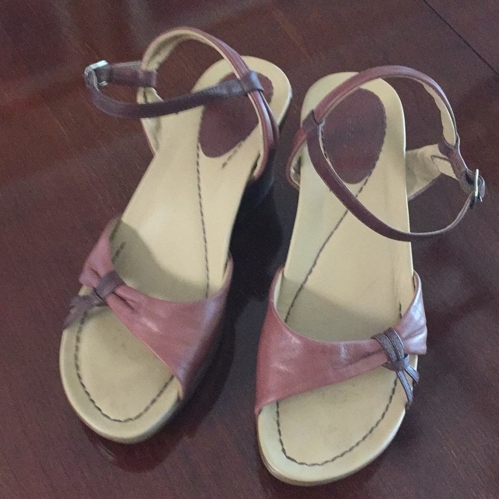 Dansko brown sandals size 8 (38)